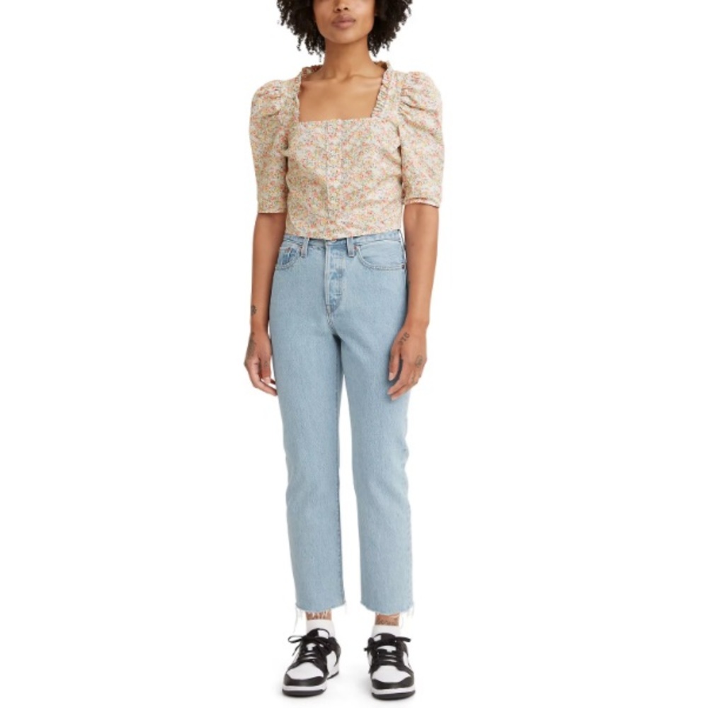 Light Wash Levi’s Wedgie Straight Size 26